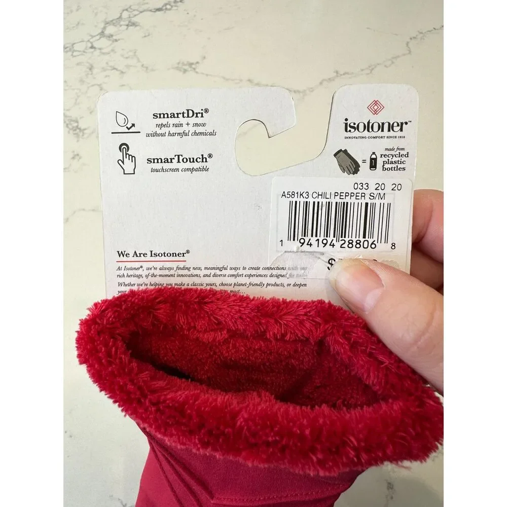 NWT Isotoner Lined Water Repellent Chevron Gloves Chili Pepper Red Size S / M